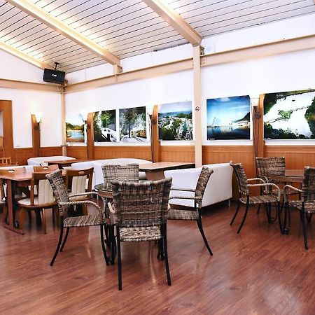 England Business Motel Yilan Екстер'єр фото