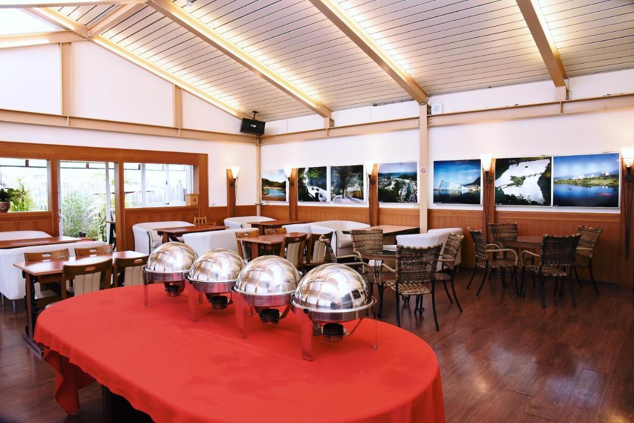 England Business Motel Yilan Екстер'єр фото